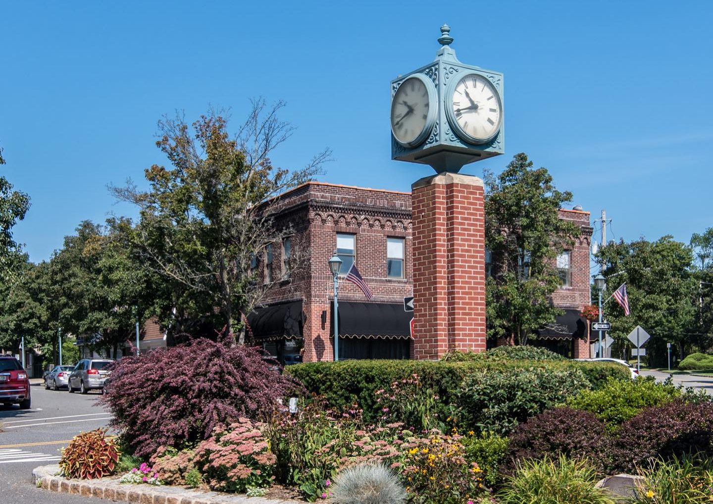 Mother’s Day guide to Bergen & Passaic County towns—shopping, dining, lifestyle insights, and where moms love to live, from The Lisella Property Group.
